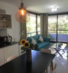 En venta apartamento de 1 dormitorios más plus y terraza con parrillero propio. En Playa Brava