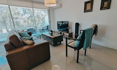 Apartamento de 2 dormitorios en Avenida Roosevelt, Punta del Este.