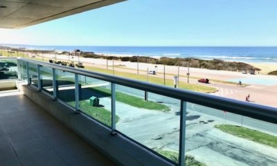 Hermoso departamento en venta con vista al mar.