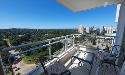 Hermoso apartamento con excelente vista!