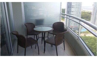 Departamento de 2 dormitorios en venta en Ocean Drive II Punta del Este.