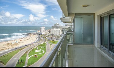 Vendido - Hermoso departamento con vista al mar. Torre Imperiale.