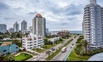 Apartamento en venta de 3 dormitorios en Punta del Este