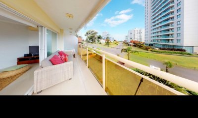 Apartamento de 3 dormitorios En Brava - Punta del Este