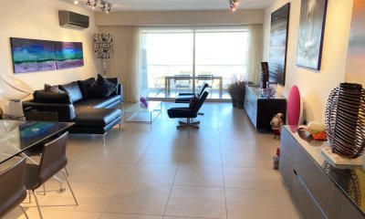 Apartamento 4 dormitorios en suite en Playa Brava frente al mar!