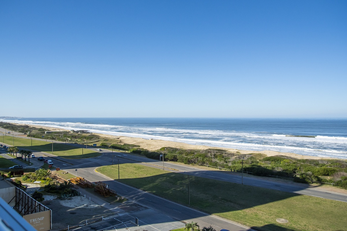Departamento en torre de jerarquia en Playa Brava, Venta y alquiler.