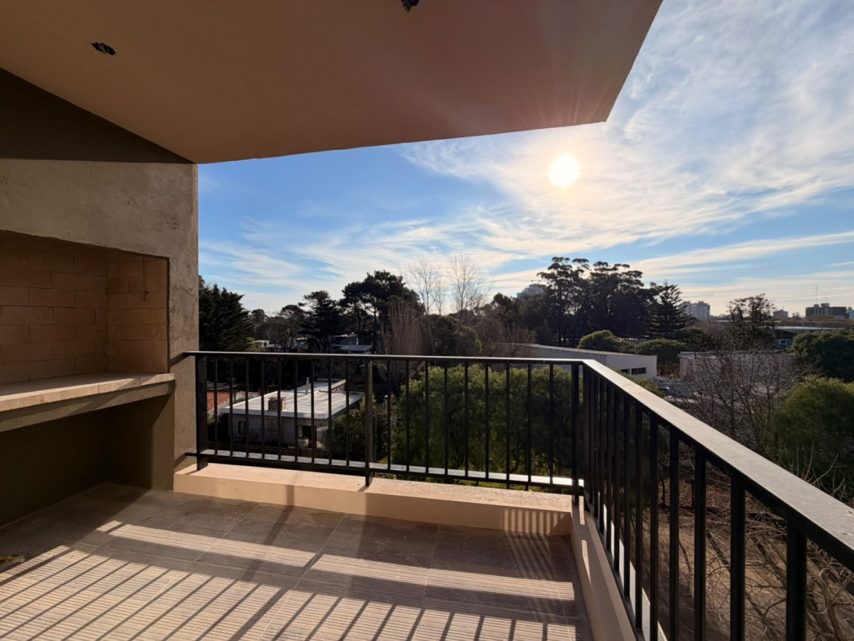 Departamento en venta en Torre Roosevelt Home, Oportunidad en Punta del Este