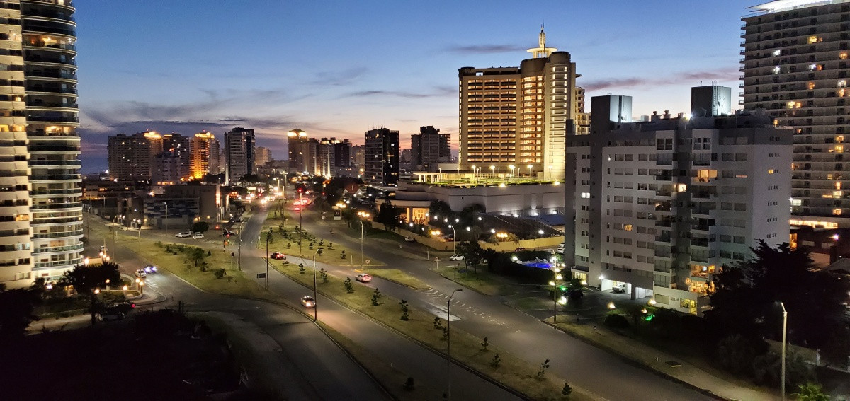 Hermoso apartamento esquinero en venta