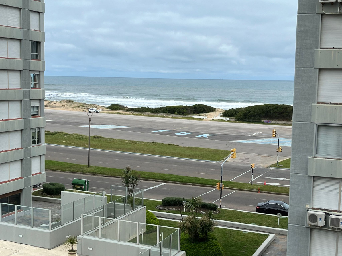 Apartamento en venta 1 dormitorio en playa Brava Punta del Este