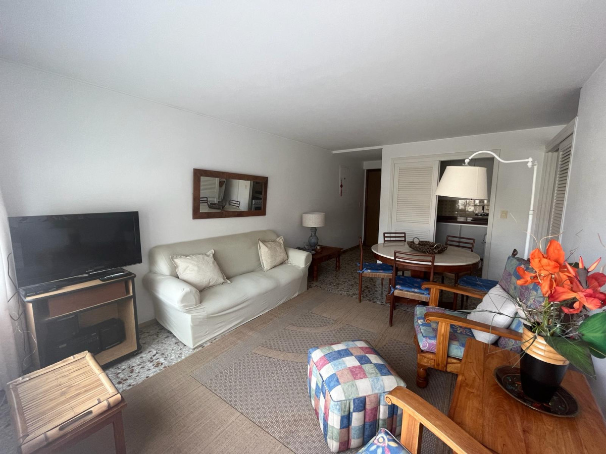 Apartamento en Peninsula Punta del Este de 1 dormitorio.