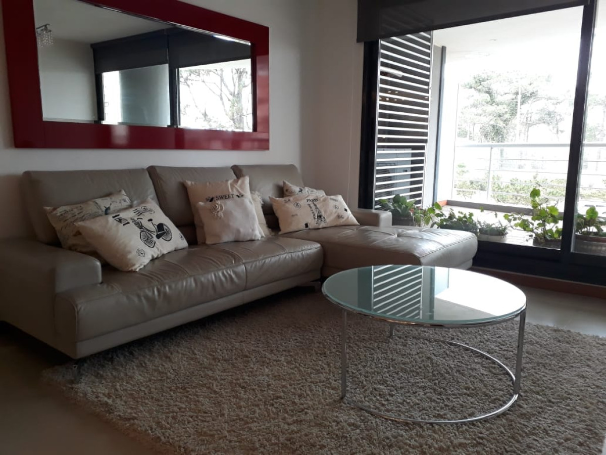 Vende, Permuta apartamento por Casa en Punta del Este ! 