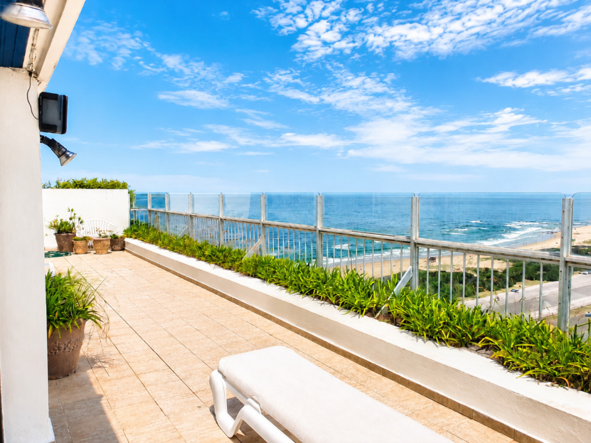Espectacular penthouse en venta. Edificio Tiburon planta de 3 dormitorios, Punta del Este
