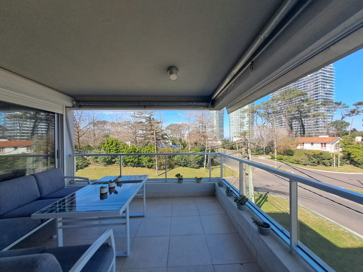 Apartamento en Venta de 2 dormitorios en Playa Mansa , Punta del este 