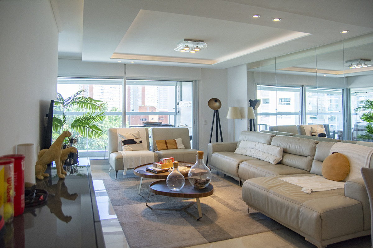Vende departamento Playa  Mansa de 3 dormitorios parrillero