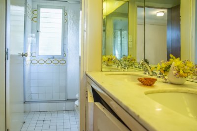 casa en venta de 4 dormitorios en lugano , punta del este  - ndm4873c