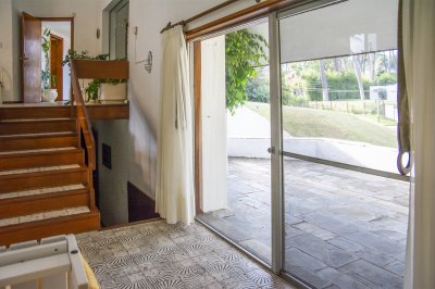 casa en venta de 4 dormitorios en lugano , punta del este  - ndm4873c