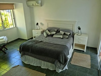 casa de 3 dormitorios en solanas con piscina y barbacoa cerrada - ndm10598c