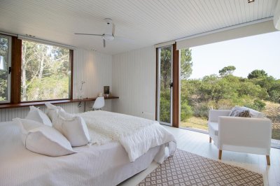 casa en venta de 4 dormitorios en laguna escondida  - ndm10800c