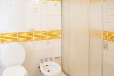 casa en venta de 4 dormitorios en lugano , punta del este  - ndm4873c