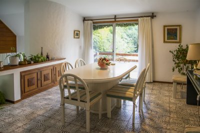 casa en venta de 4 dormitorios en lugano , punta del este  - ndm4873c