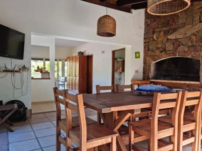 casa de 3 dormitorios en solanas con piscina y barbacoa cerrada - ndm10598c