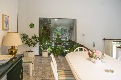 casa en venta de 4 dormitorios en lugano , punta del este  - ndm4873c