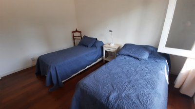 exclusiva casa de 4 dormitorios con piscina en punta del este en venta - ndm2187c