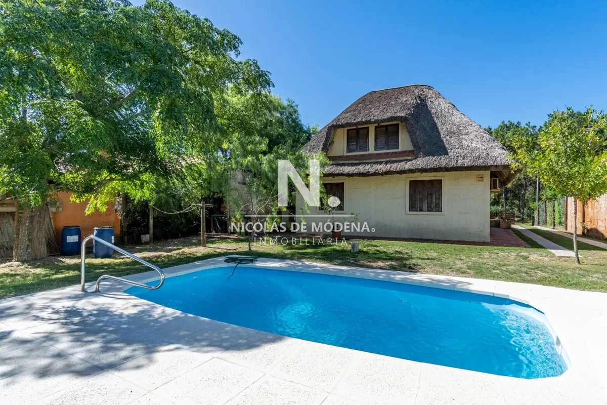 Hermosa vista y comodos espacios en impecable casa - NDM17203C