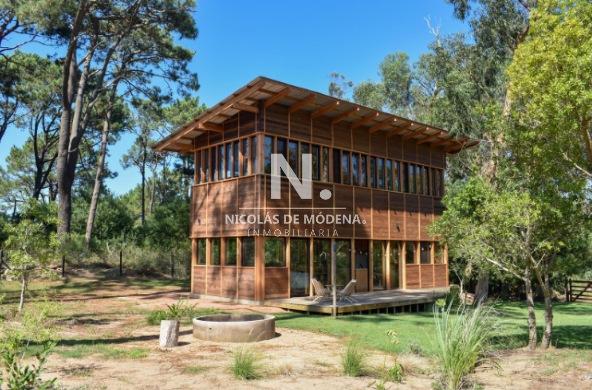 vende casa de 3 dormitorios de 2 plantas en la barra.  - ndm25754c