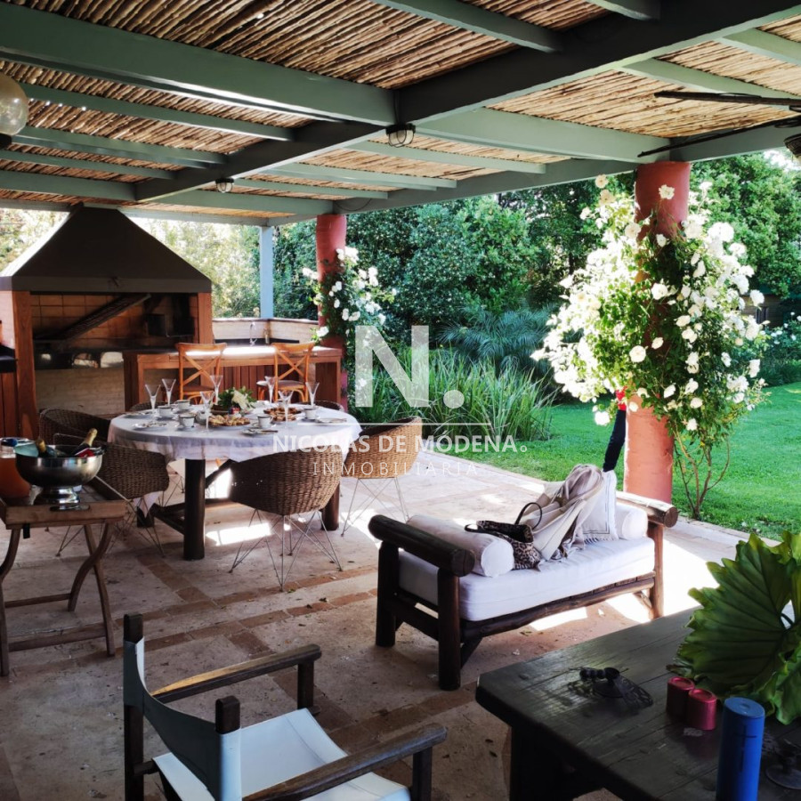 hermosa casa de  2 niveles, con amplios espacios. - ndm16563c