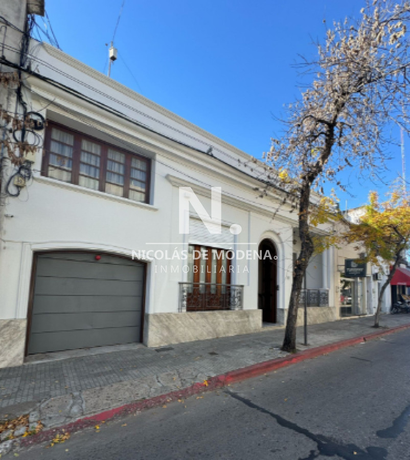 Hermosa casa en Venta en el corazón de Salto. Zona centrica. - NDM27004C