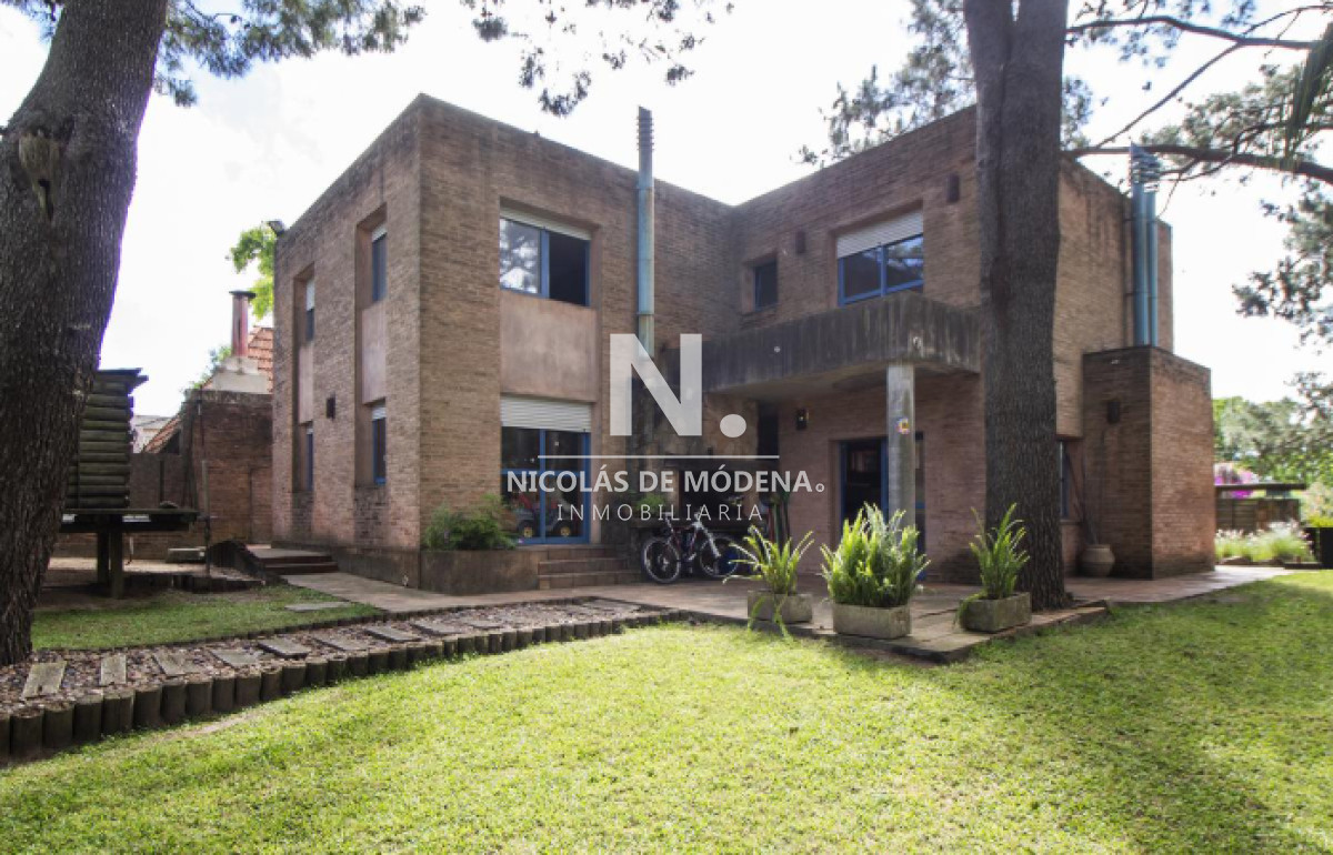 Vende casa de 5 dormitorios en Roosevelt, Punta del Este. - NDM26897C