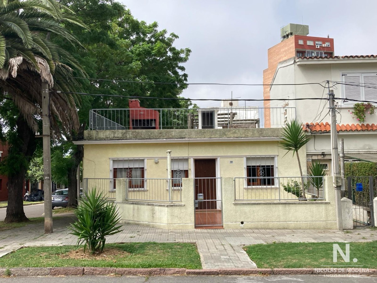 Casa PH en Barrio Buceo 