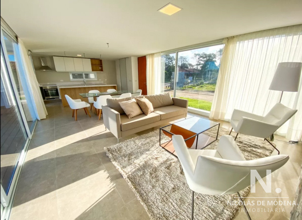 Casa de 3 dormitorios y 3 Baños en Barrio Privado Punta del Este