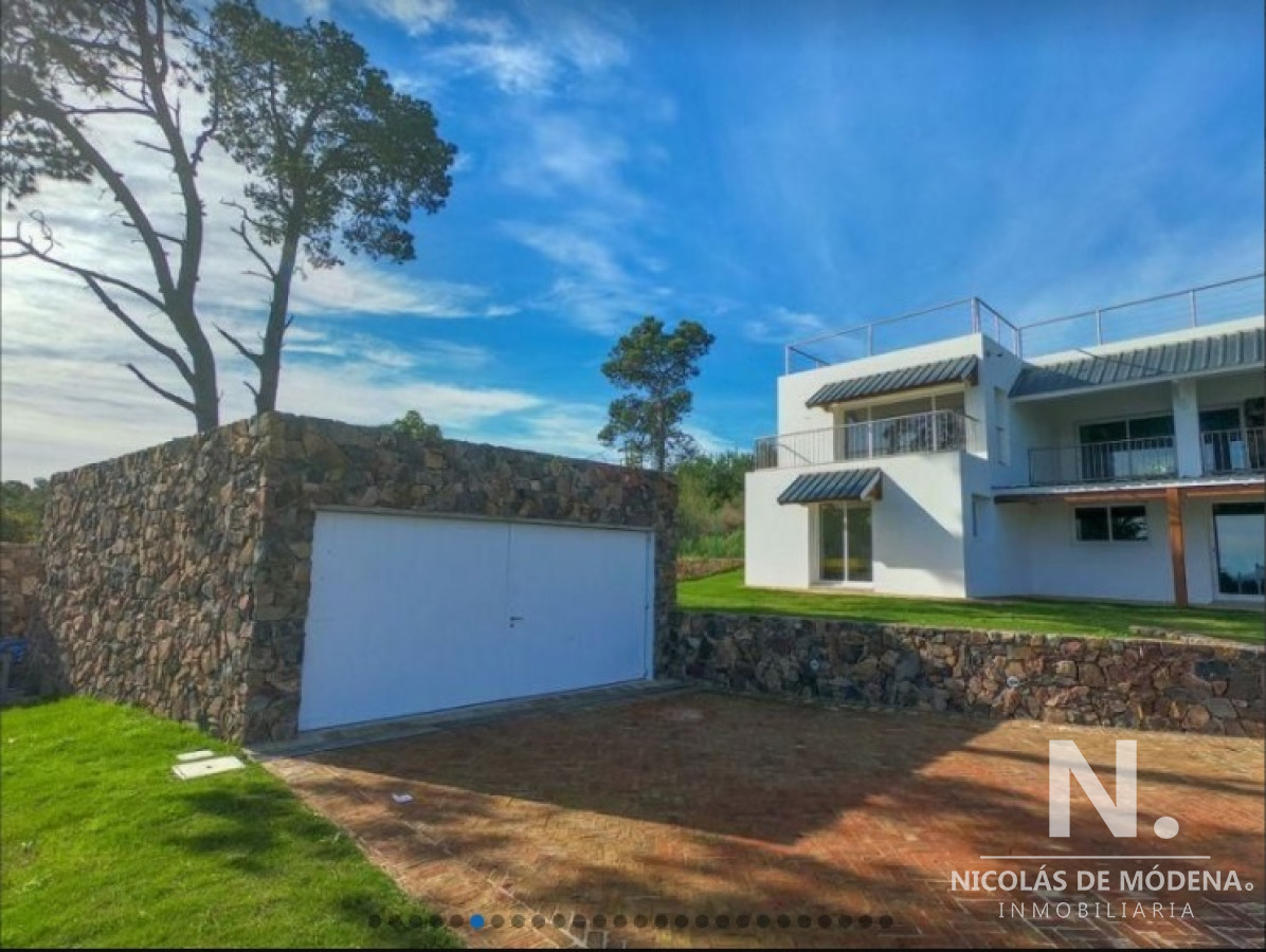 Lomo de la Ballena - GoPunta - Portal Inmobiliario de Punta del Este - Maldonado