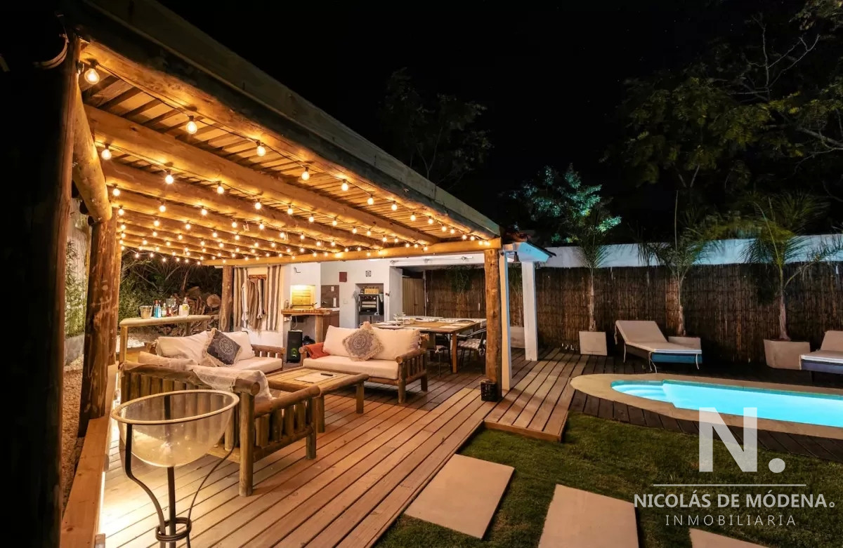 Casa en venta de 5 dormitorios en Mansa- Punta del Este
