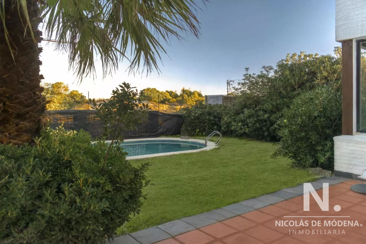 Espectacular casa con 3 dormitorios, en venta ubicada El Pinar - GoPunta - Portal Inmobiliario de Punta del Este - Maldonado