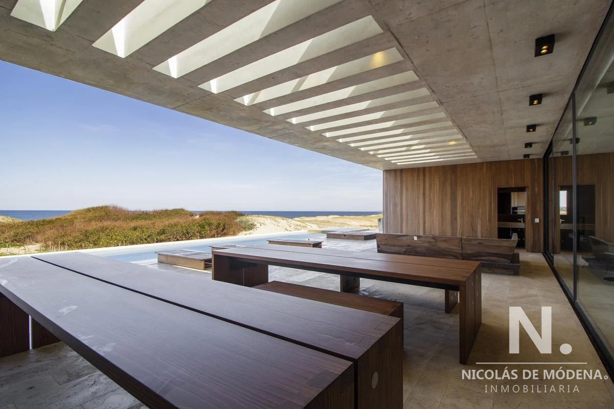 Hermosa e iluminada casa en venta. - GoPunta - Portal Inmobiliario de Punta del Este - Maldonado