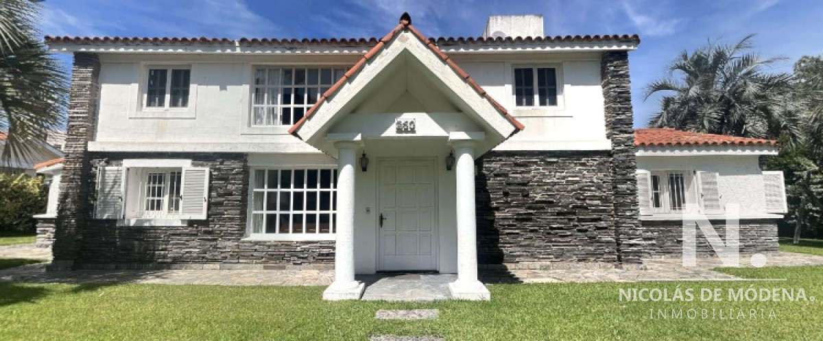 Casa en San Rafael - Punta del Este, de 5 dormitorios en venta.