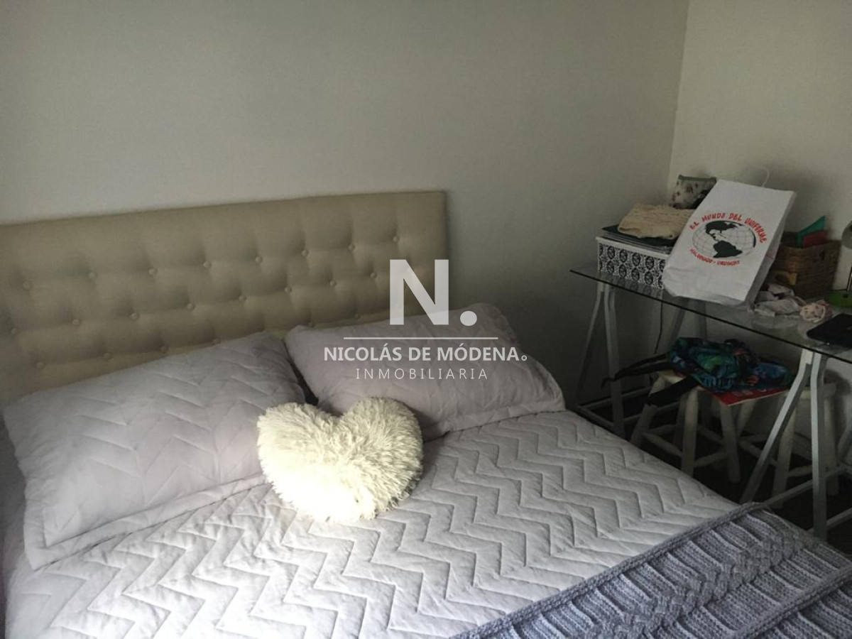 Nicolas d Modena Vende