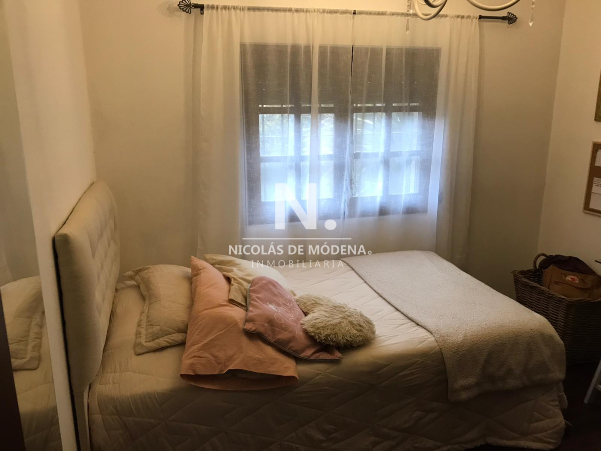 Nicolas d Modena Vende