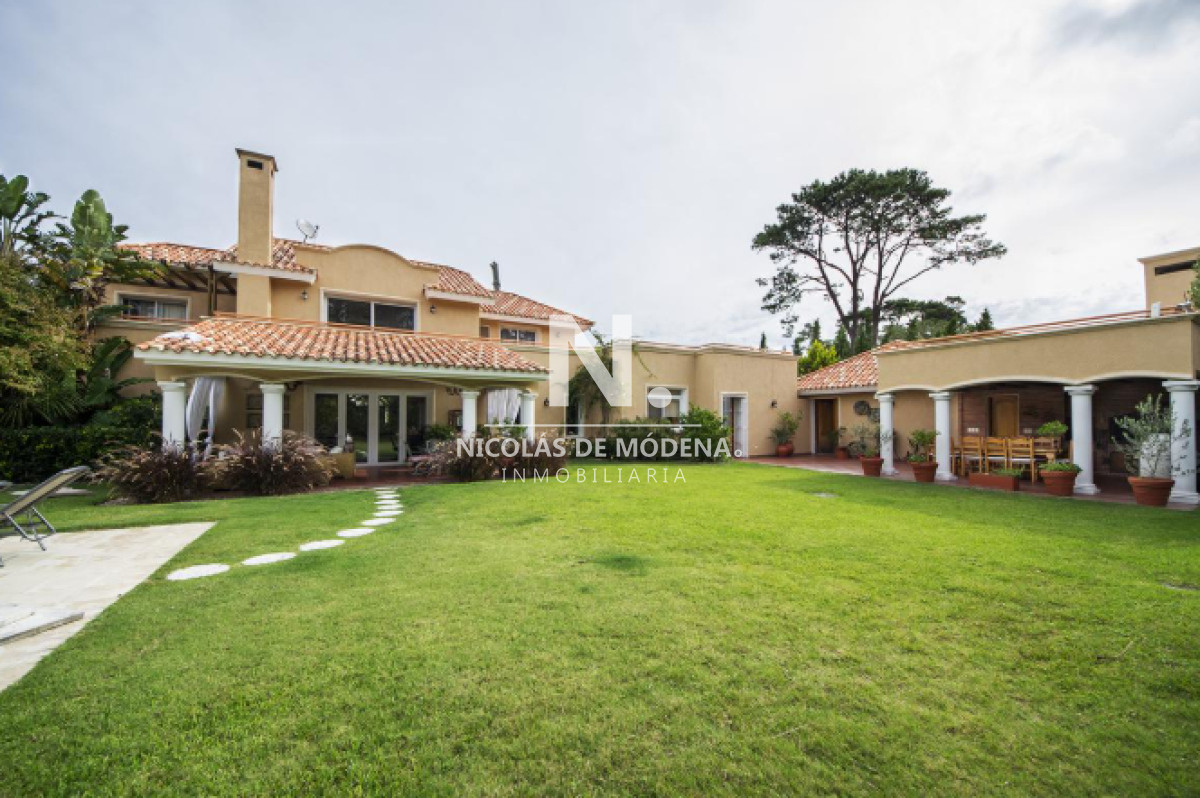 Beverly Hills - GoPunta - Portal Inmobiliario de Punta del Este - Maldonado