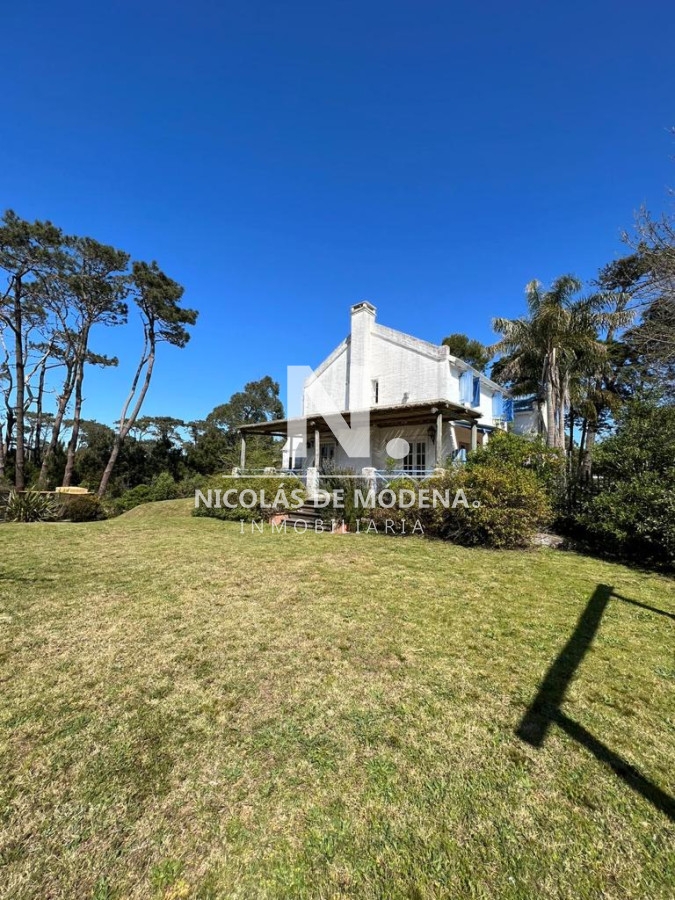 Casa cómoda con espacios hermosos en la barra Alquiler Verano Puntal del Este - GoPunta - Portal Inmobiliario de Punta del Este - Maldonado