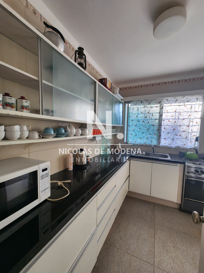 Casa en alquiler en playa mansa, Dos dormitorios cerca del mar - GoPunta - Portal Inmobiliario de Punta del Este - Maldonado