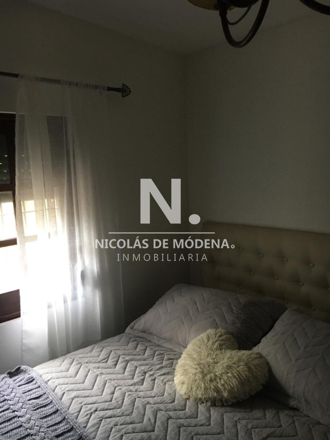 Nicolas d Modena Vende