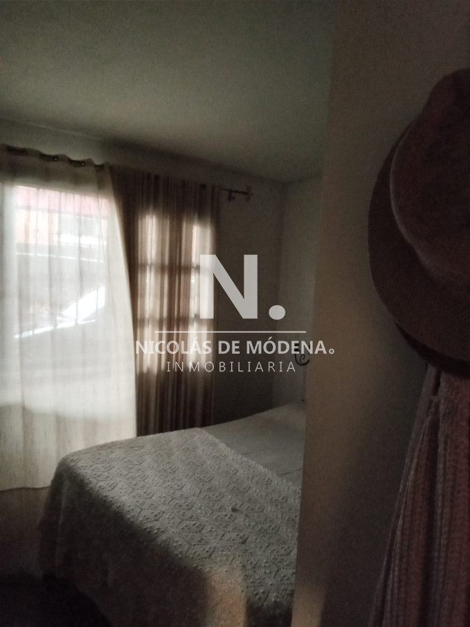 Nicolas d Modena Vende