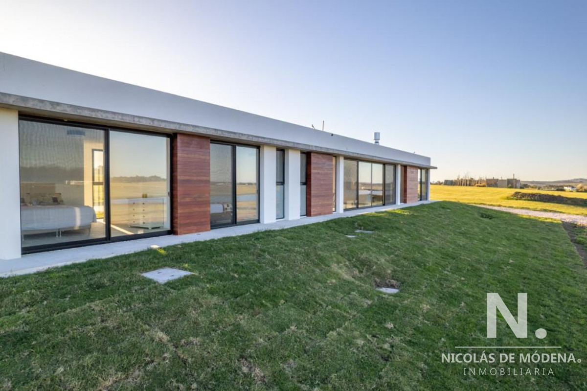 Laguna de los Cisnes - GoPunta - Portal Inmobiliario de Punta del Este - Maldonado