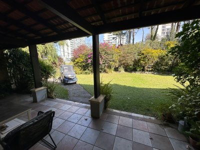 Alquiler Anual Casa de 4 Dormitorios en Punta del Este