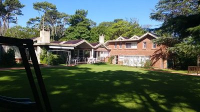 Excelente Casa Esquina A 2 Cuadras De La Playa Mansa