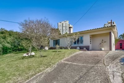 Impecable casa, comoda e iluminada en Monaco